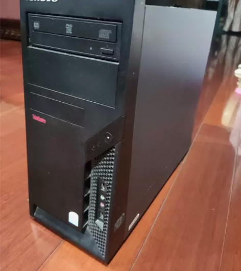 出一台联想台式机，型号ThinkCentr...