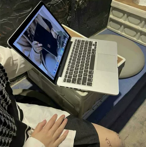 转让女生自用带发票i9顶配16寸苹果笔记本...