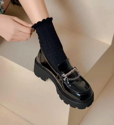 玛丽珍鞋，38码，可小刀 感兴趣的话点“我...