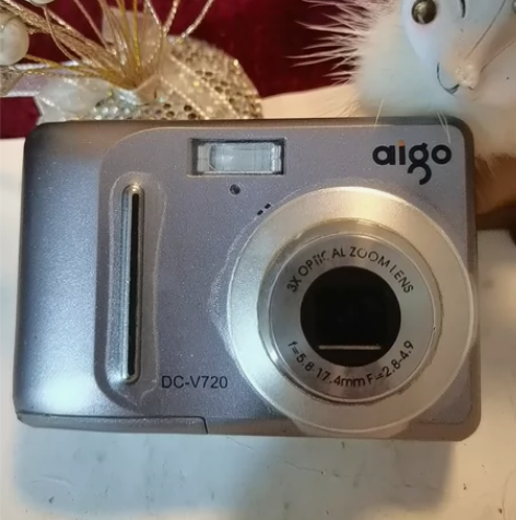 爱国者DC-V720，不开机，机身完好无损...