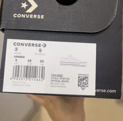 匡威经典低帮帆布鞋！几乎全新，穿过一次！半...