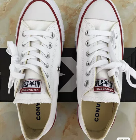 匡威38码白色帆布鞋经典款低帮正版，闲置出...