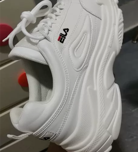 转让全新欧洲站新款小白鞋 正品Fl LA斐...