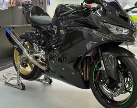 ZX4R 碳纤车壳 A-TECH 摩托车碳...