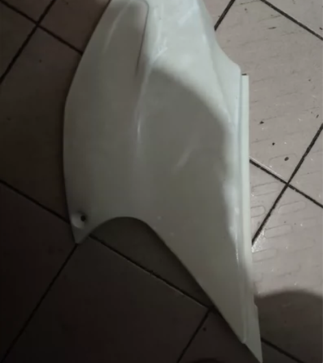 cqr越野摩托车左翼的壳全新图片上有点灰一...