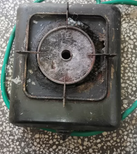 红日液化气单灶，外壳破损如图，其他没什么问...