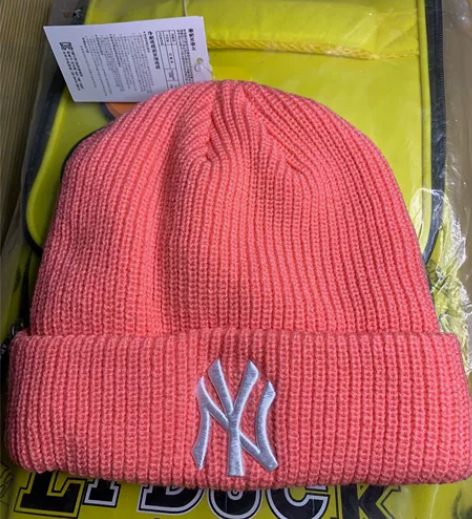 捡漏特价清仓MLB毛线帽只有最后几个了转给...