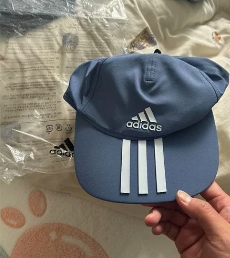 转卖：全新阿迪达斯adidas棒球帽鸭舌帽...