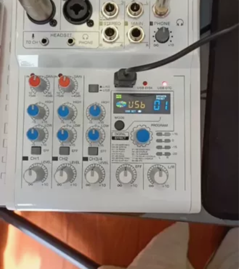 【功能完美】全新88种DSP效果4路调音台...