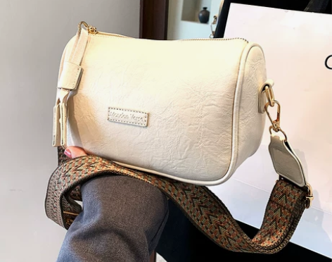 今年流行包包女2024新款韩版时尚简约单肩...