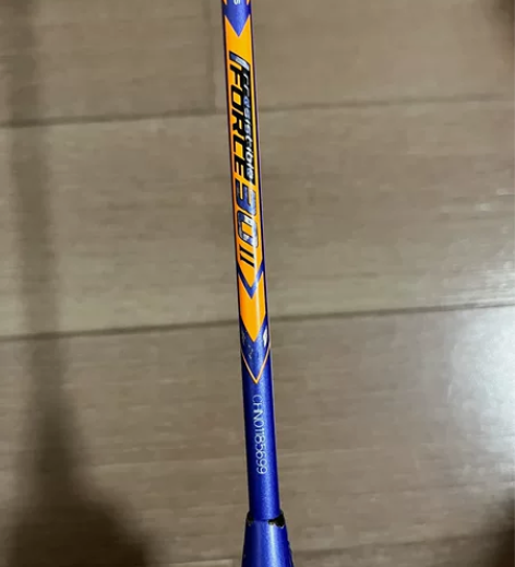 超牌力30二代羽毛球拍。可拉28磅，4ug...