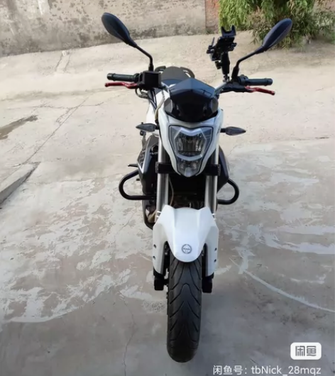 贝纳利黄龙300，欧版不带ABS，17年5...