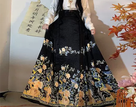 拾月原创醉花语明制马面裙套装汉服女春秋日常...