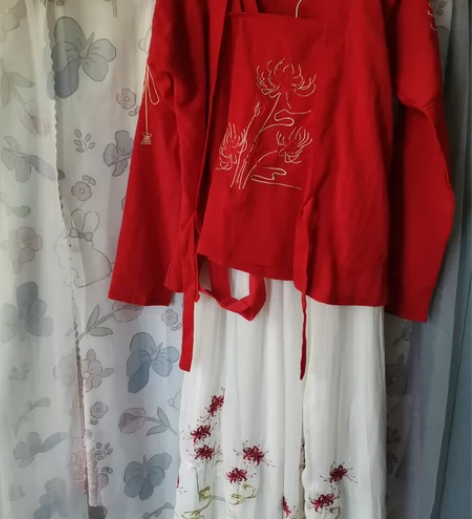 三件套彼岸花汉服  上衣m码穿一  下裙飞...