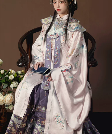 燕云织造局越鸟望归明制立领对襟重工云肩马面...