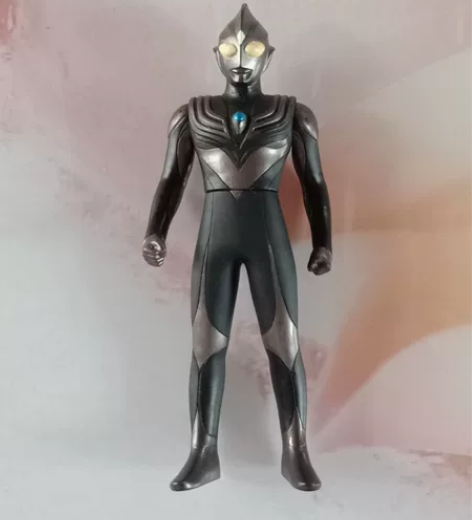 日版黑暗迪迦奥特曼14cm软胶万代正版20...