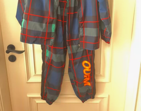 儿童休闲套装演出服尺寸140 孩子跳街舞演...