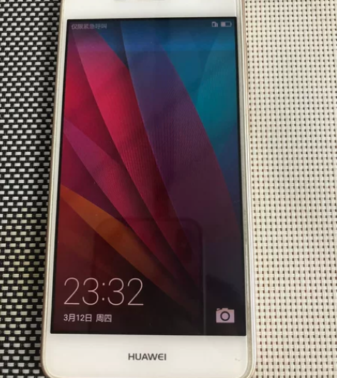 华为畅享6S，型号NCE-AL00，手机有...