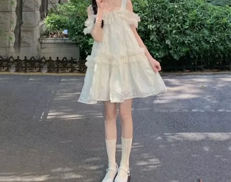 日系甜美花边拼接两穿吊带连衣裙女学生夏季遮...