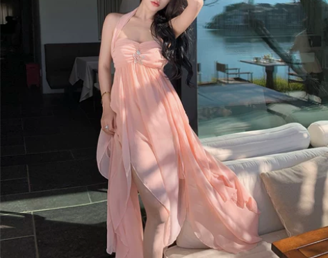 ?度假超仙长裙名媛2023挂脖抹胸露背不规...