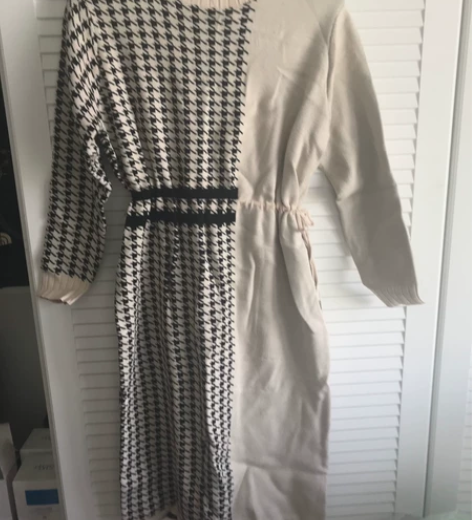 全新  之前开服装店来着 迫于疫情无奈实在...