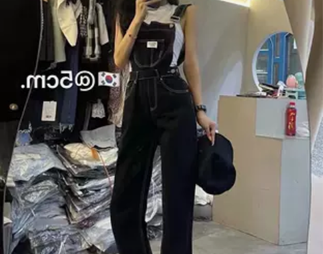 ?黑色拖地牛仔背带裤女春秋高腰显瘦宽松直筒...