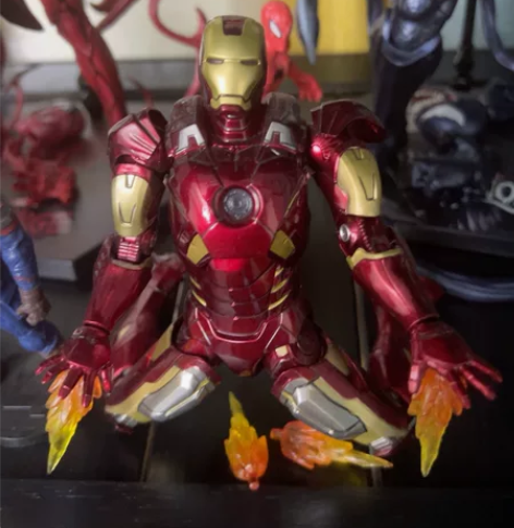 钢铁侠手办，有包装盒子！买的时间久，但放起...