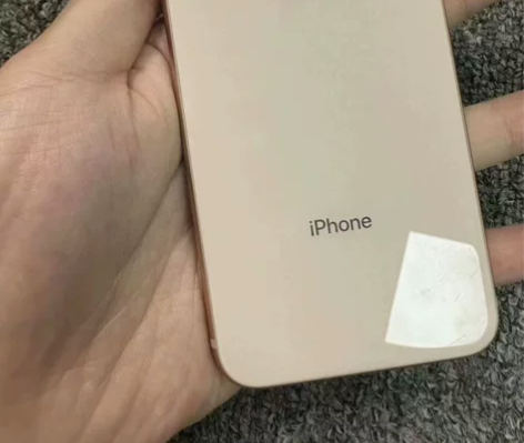 苹果8 64G用来备用还是可以，香槟色现在...