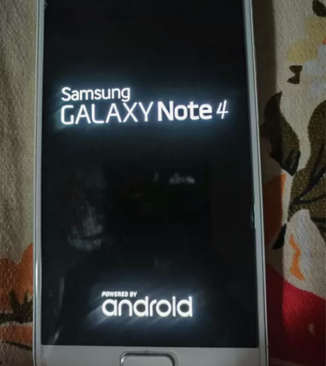 处理八新左右三星 Note 4.手机，各项...