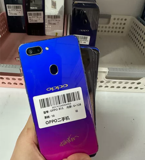 Oppo r15  6+128  组屏  ...