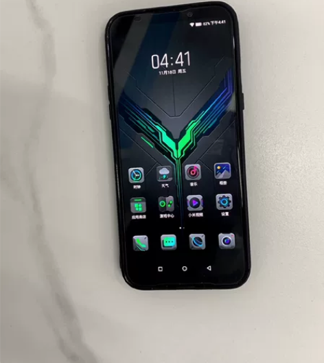 黑鲨2电竞游戏手机5G 换了新手机，这个游...