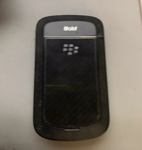 黑莓bold手机。用了一段时间。功能完好 ...