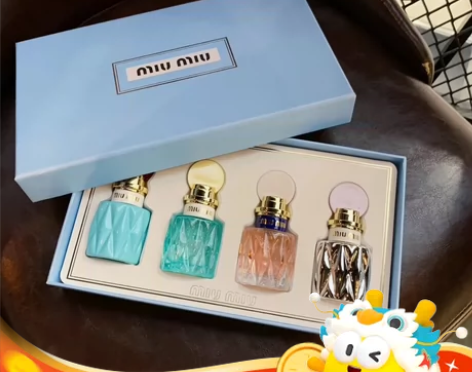 全新Miumiu香水四件套清新低调 有时候...