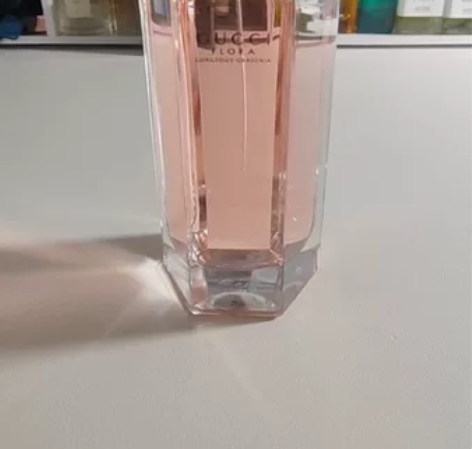 Gucci绚丽栀子花 绮梦栀子花香水粉色花...