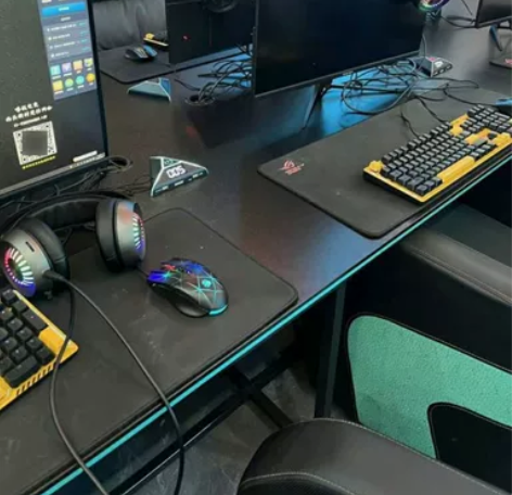 网吧倒闭，12核16核游戏主机转让电脑半价...