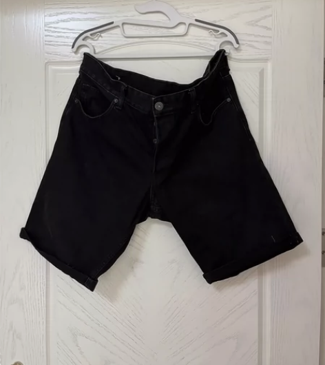 男士黑色牛仔短裤36码（180/90A） ...