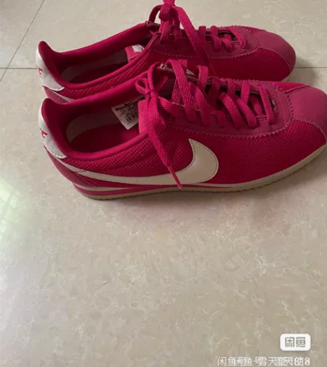 耐克正品阿甘运动鞋超轻的39码。印度尼西亚...
