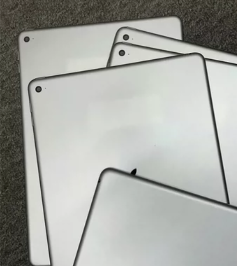 air2  64G   WiFi 大型游戏...