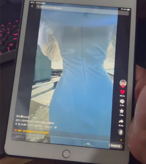 自提，ipad2019-32-看妞嘎嘎清晰...