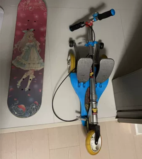 蛙式滑板车6一12岁儿童四轮初学者男童女生...