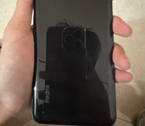 红米k60至尊版，可以面交，11月7号激活...