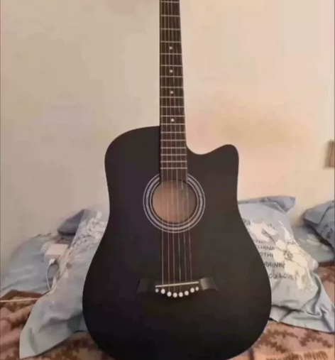 艺考落榜不要了，原价1780买的几乎全新吉...