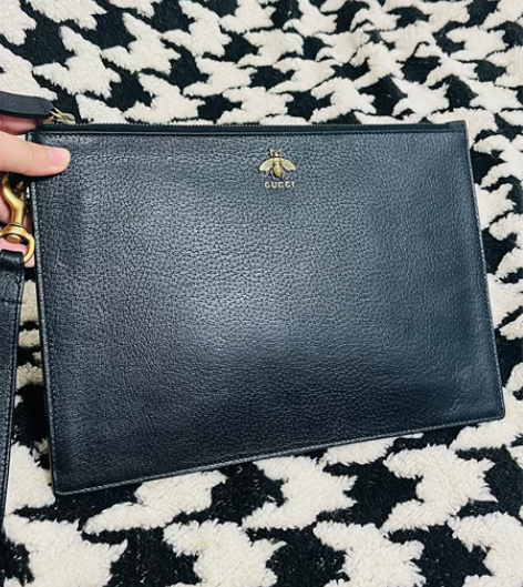 Gucci/古驰手拿包 老婆送的   没有...