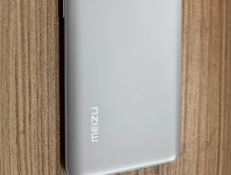 魅族18 8+128  更换过外屏  轻微...