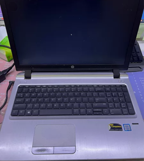 闲置惠普笔记本，当配件卖，现在开机进不去系...