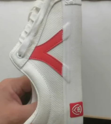 人本帆布鞋,鞋底无磨损 38码内长240,...