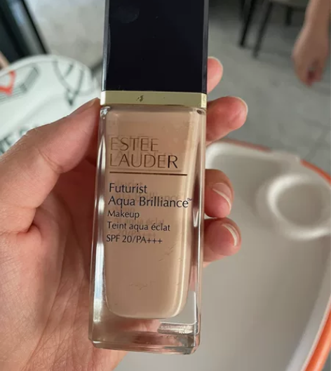 雅诗兰黛粉底液 2w0色号适合自然肤色用过...