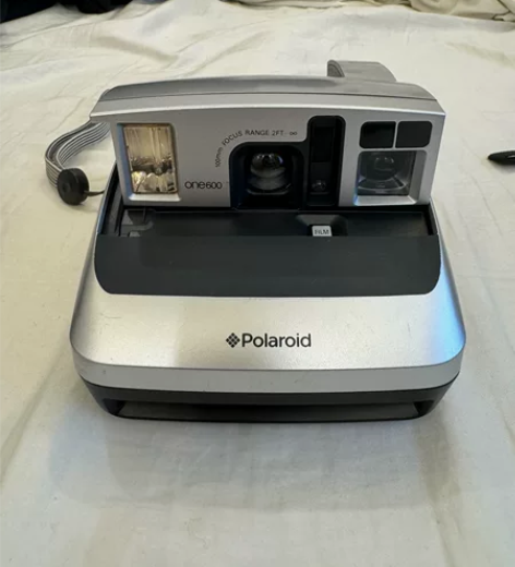 出Polaroid宝丽来600一次成像拍立...