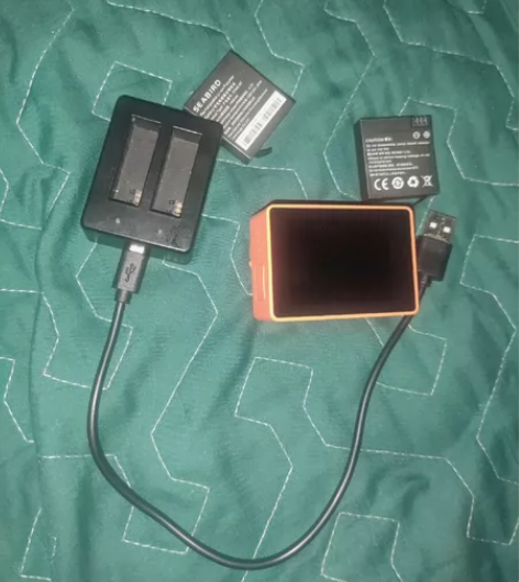 海鸟运动相机 小米有品上买的送一个高速内存...