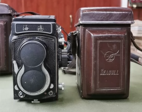 海鸥4B双反胶片机 功能基本正常，自拍软按...